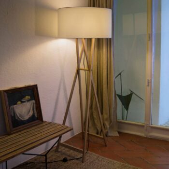 MARSET Cala P165 stojaca lampa dub/perleťovo biela