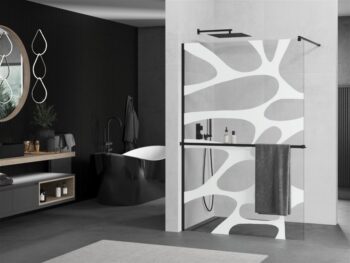 MEXEN/S - KIOTO Sprchová zástena WALK-IN s poličkou a držiakom uterákov 120 x 200, transparent/biely dekor 8 mm, čierna 800-120-121-70-97