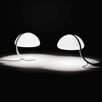 Martinelli Luce Serpente – stolná lampa, biela