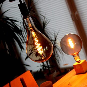 Müller Licht tint white LED žiarovka E27 4,9 zlatá