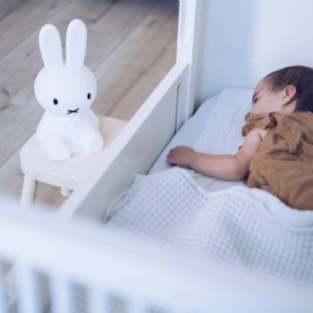 Nabíjacia lampa Mr Maria Miffy First Light, 30 cm