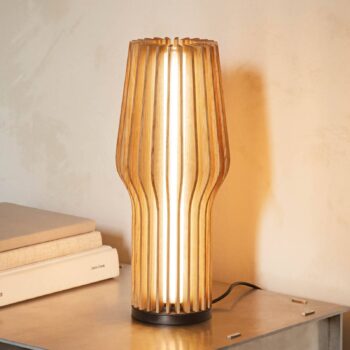 Nabíjacia stolová lampa EVA Solo LED Radiant, svetlé drevo, Ø 9,5 cm