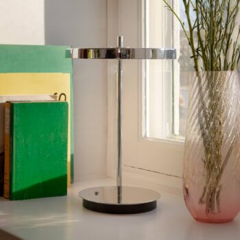 Nabíjacia stolová lampa UMAGE LED Asteria Move, leštená oceľ, 31 cm
