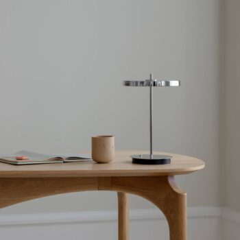 Nabíjacia stolová lampa UMAGE LED Asteria Move, leštená oceľ, 31 cm