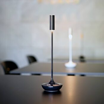 Nabíjateľná stolná lampa Nucandle LED, čierna, IP54, stmievateľná