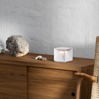 Nabíjateľná stolná lampa Nutalis LED, snehobiela, IP54, stmievateľná