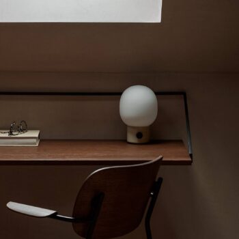 Nabíjateľná stolová lampa Audo JWDA, alabaster