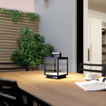 Nabíjateľná stolová lampa Lucande LED Cube, hliník, IP54, stmievateľná