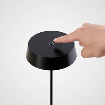 Nabíjateľná stolová lampa Lucande LED Tibia, čierna, hliník, USB, IP54