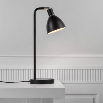Nadčasová stolná lampa Ray na písací stôl