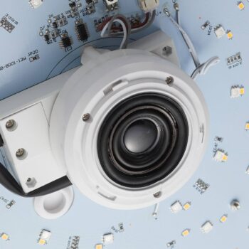 Nashville – stropné LED RGBW s reproduktorom