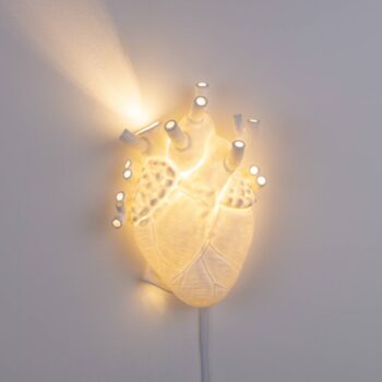 Nástenné LED svetlo Heart Lamp z porcelánu, biela