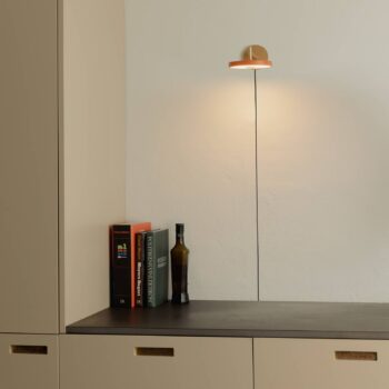 Nástenné LED svietidlo UMAGE Asteria Short, oranžové, 25 cm, zástrčka