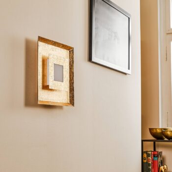 Nástenné LED svietidlo Window, 32 x 32 cm, zlaté