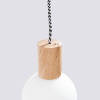 Nástenné svetlo Nimbi, svetlé drevo, výška 67 cm, drevo/sklo