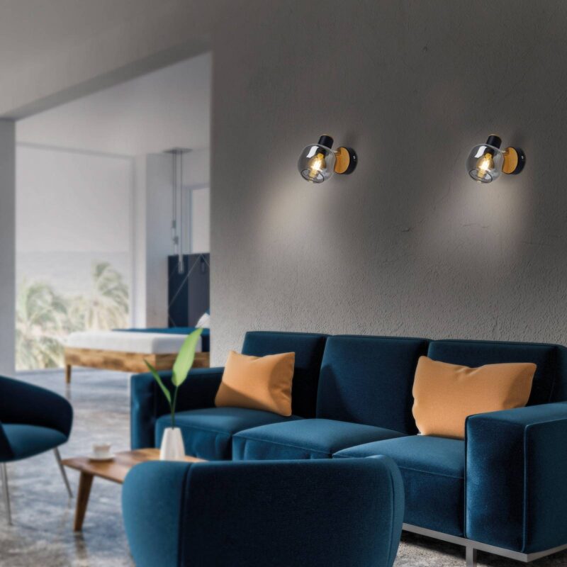 Nástenné svietidlo 1350022 s dymovým sklom, 1-pl. Nástenné svietidlo 1350022 s dymovým sklom, 1-pl.