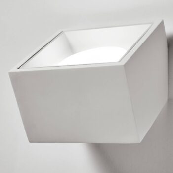 Nástenné svietidlo Nasso, biele, hranaté, šírka 12 cm, omietka, GX53