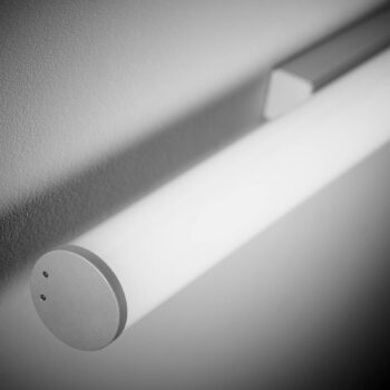 Nástenné svietidlo Pirgos LED, šírka 100 cm, biele, plast
