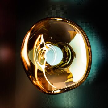 Nástenné svietidlo Tom Dixon LED Melt Surface, Ø 50 cm, jantárovo zlatá