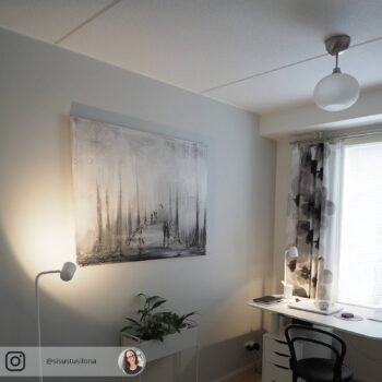 Northern Buddy – lampa na písací stôl, biela