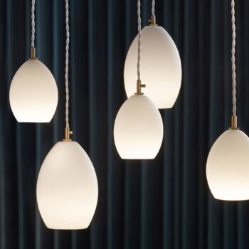 Northern Unika sklenená závesná lampa biela small