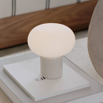 Nová dobíjacia lampa Works Karl-Johan, svetlosivá, IP65