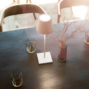 Nuindie LED dobíjacia stolná lampa, USB-C, biela, IP54, stmievateľná