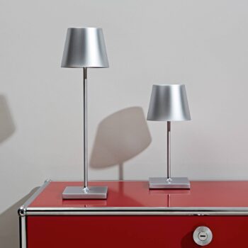 Nuindie mini LED dobíjacia stolná lampa, Easy Connect, strieborná, stmiev.