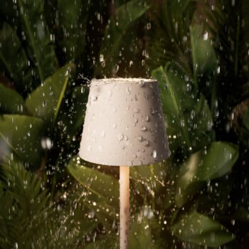 Nuindie vrecková LED dobíjacia stolná lampa, béžová, IP54, stmievateľná