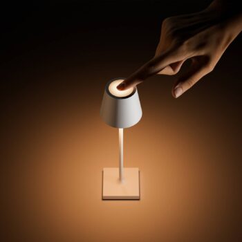 Nuindie vrecková LED dobíjacia stolná lampa, čierna, IP54, stmievateľná