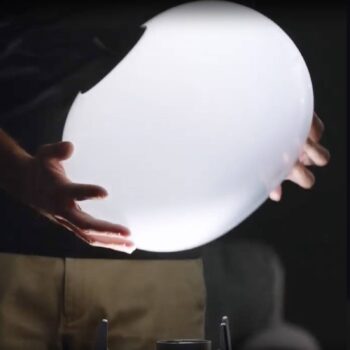 OLEV Antartic dizajnérska stolná lampa opál/titán