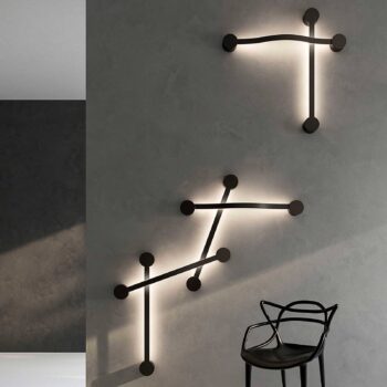 OLEV LED nástenné svetlo Segmento, čierne, kov, 85 cm, 2700 K