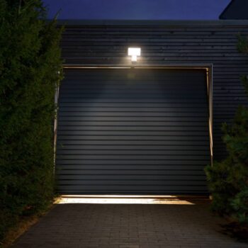 OSRAM LED senzorový exterierove bodove svetla ENDURA PRO FLOOD, biely, 15 W