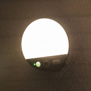 OSRAM SMART+ WiFi vonkajšie nástenné svietidlo ROUND, kamera, senzor, sivá