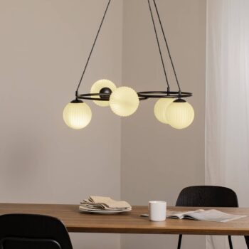 Obývacia lampa Libra, opál/čierna, Ø 70 cm, sklo, 5 svetiel.