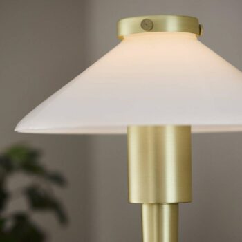 PR Home Stolová lampa August, mosadzová farba/opál, 34 cm, kov