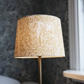 PR Home Stolová lampa BASE ELDERTREE, žltá, výška 58 cm, látka