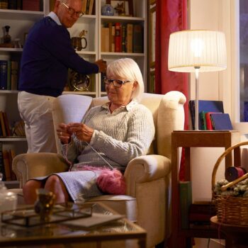 Philips E27 7 W 840 A60 LED žiarovka matná