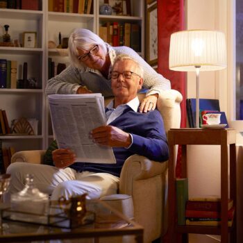 Philips E27 7W 827 filamentová LED žiarovka