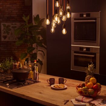 Philips E27 LED žiarovka filamentová 4,3W 2 700 K