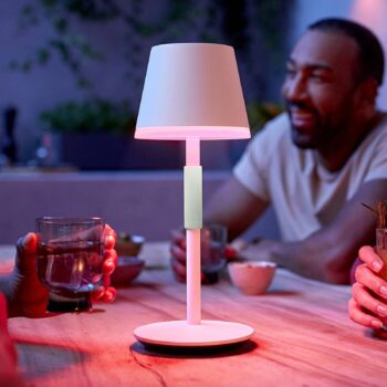 Philips Hue Go stolová LED lampa s tienidlom biela