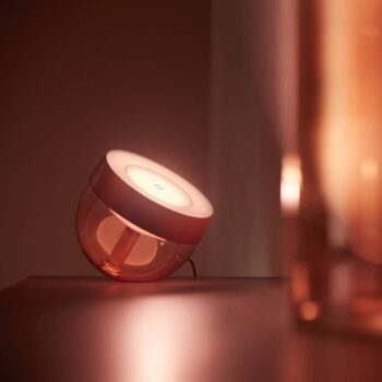 Philips Hue Iris WACA stolná LED lampa, medená