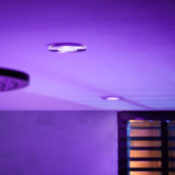 Philips Hue LED vstavané bodové svietidlo Xamento chróm Ø 9,4cm CCT RGB 3ks