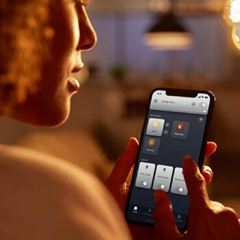 Philips Hue White E27 7W Globe filament G125 550lm