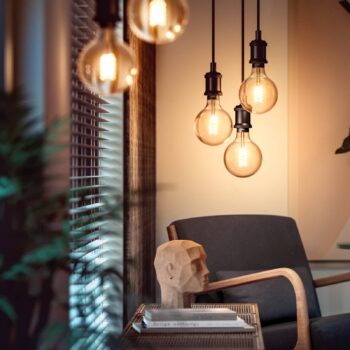 Philips Hue White filament globe G93 E27 7,2 W