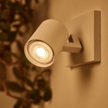 Philips LED reflektor GU10 2,6 W 2 700 K 36° teplá žiara