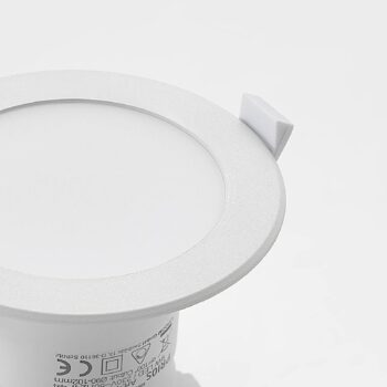 Prios LED vstavané bodové svietidlo Rida, biele. Ø 12 cm, CCT, IP44
