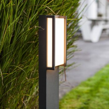 Qubo – chodníkové LED svietidlo, priamočiary tvar