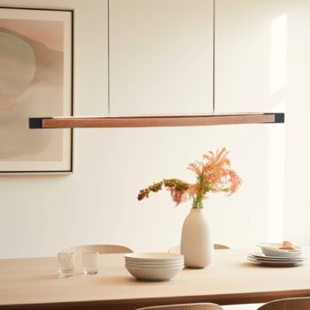 Quitani LED závesná lampa Kiera, dub/čierna, 98 cm