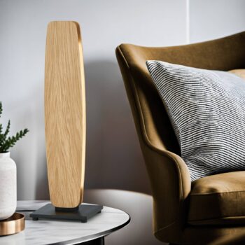 Quitani Persida LED stolová lampa, výška 50 cm, dub, 2 700 K